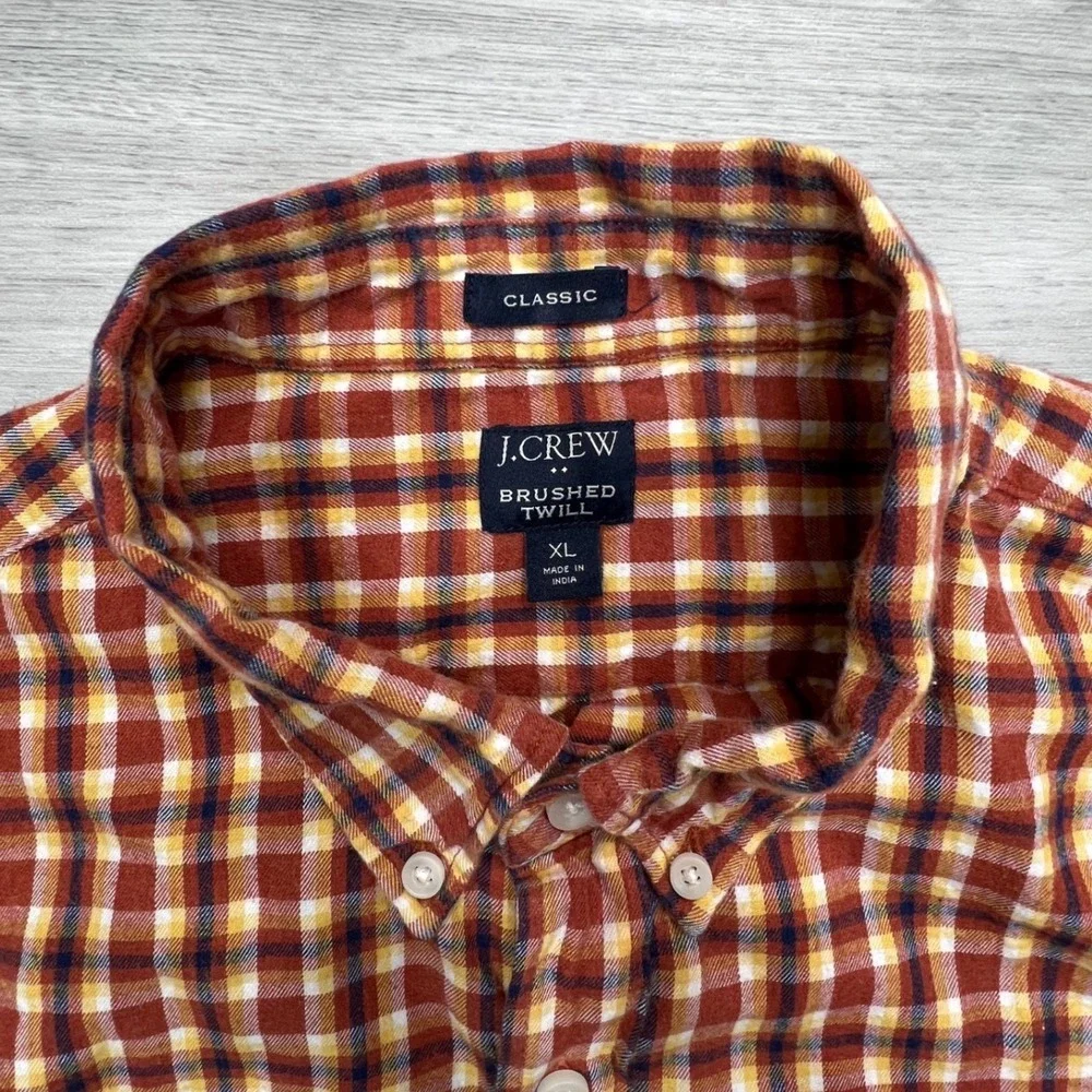 J Crew Brushed Twill Classic Fit Long Sleeve Button Up XL Red‎ Yellow Gingham